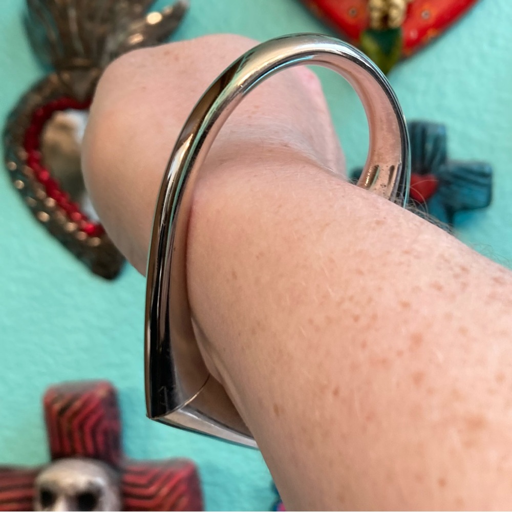 Heart Shape Bracelet - Picture 11 of 11